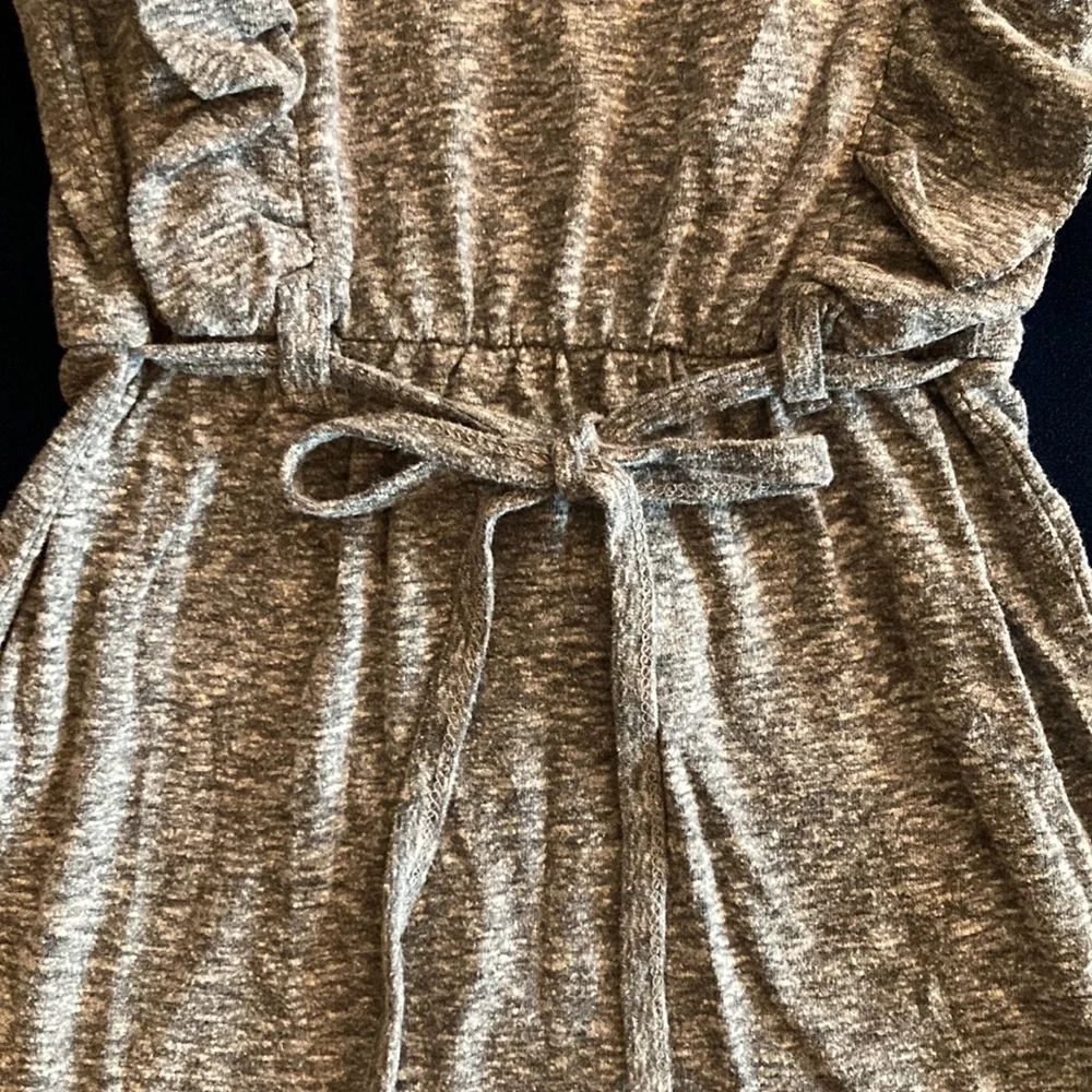 Heather Gray ruffle detail dress with drawstring cinch waist Size 6 - Picture 4 of 5